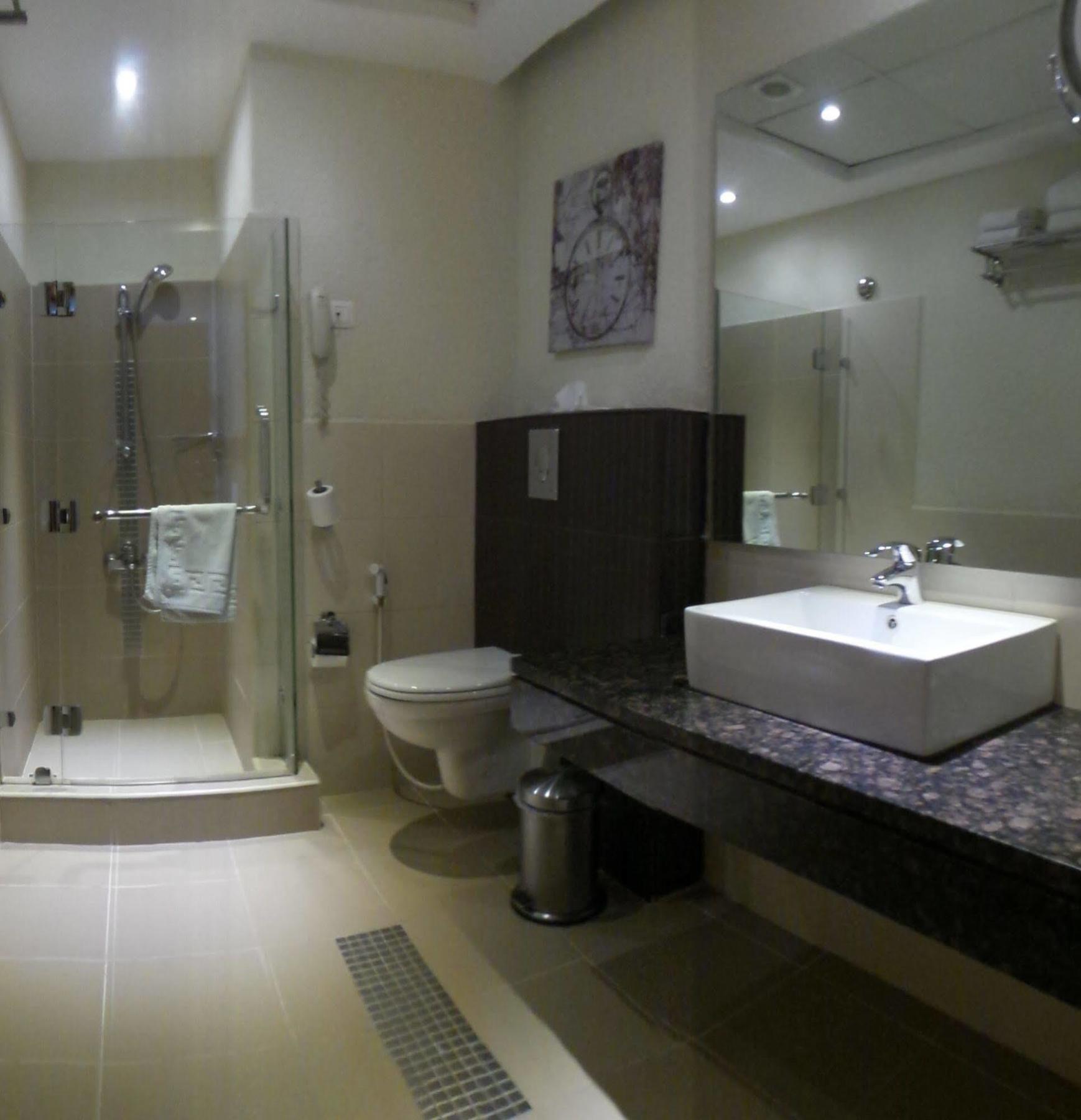 Crystal Hotel Амман Экстерьер фото